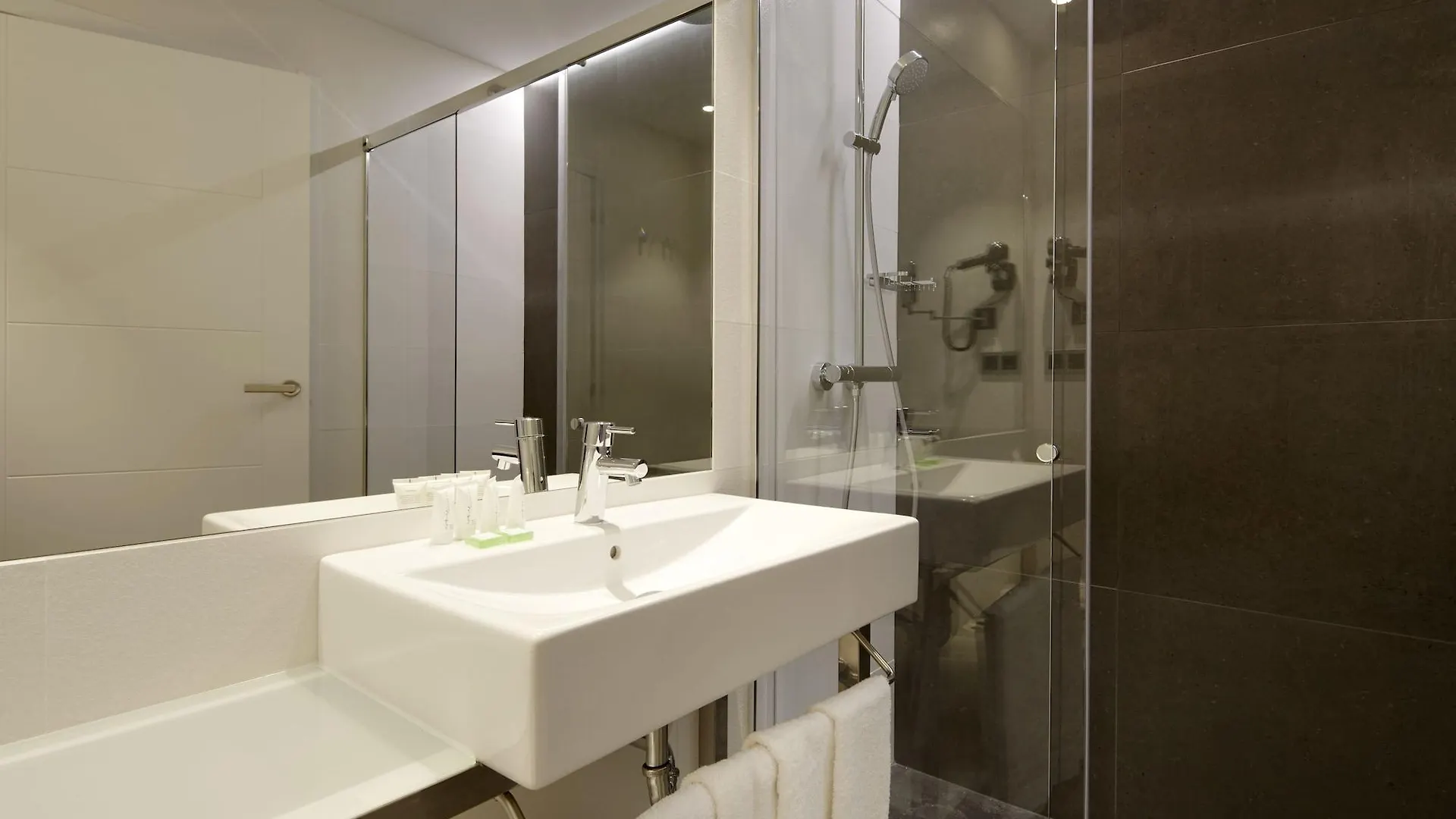 Hotel Arrizul Congress San Sebastián 4*,
